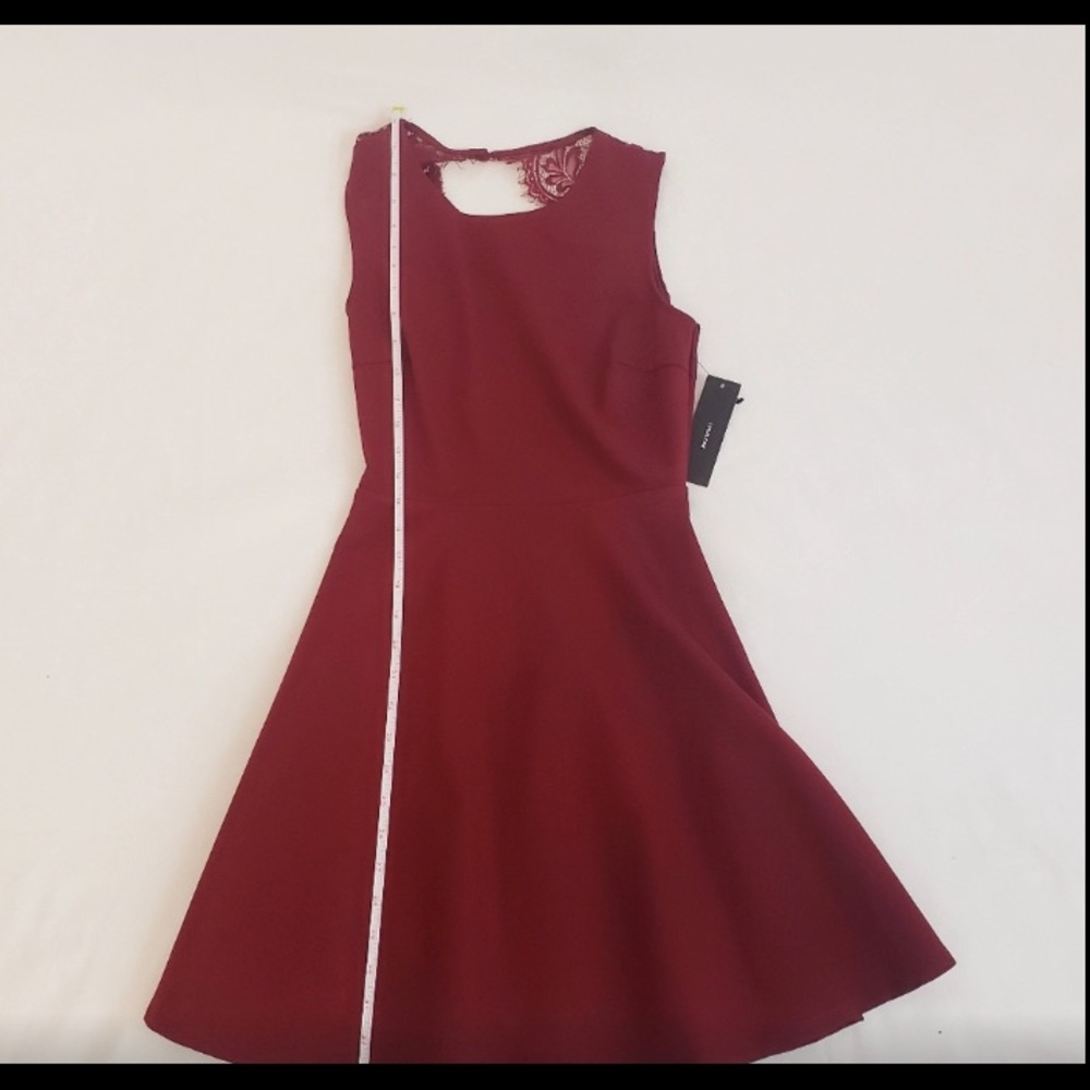 Nwt Lulu's Need You Close Lace Backless Dress Wine - image 7